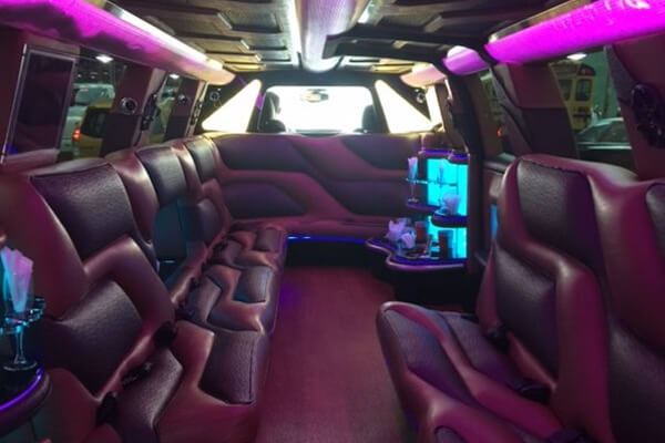 Chrysler 300 limo rental